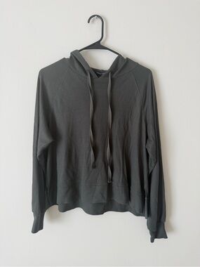 Terez Army Green Waffle-Knit Hooded Pullover Sweater LN Medium 🍁